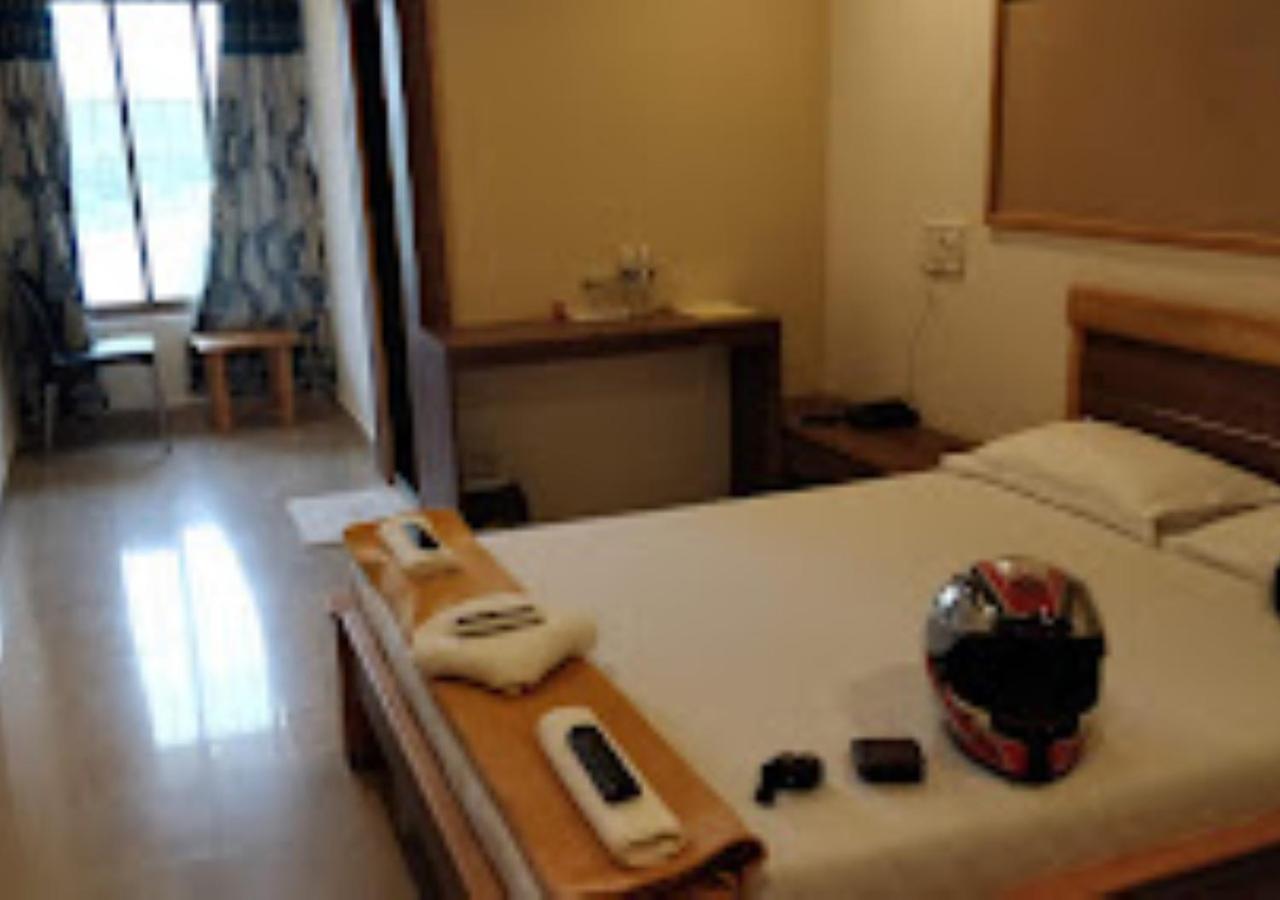Hotel Jaltarang Kalmath Kankavali Экстерьер фото
